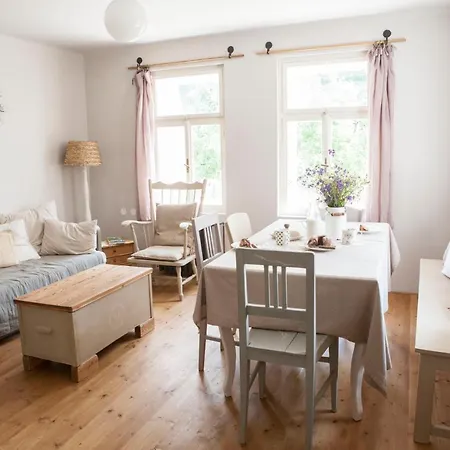 Domecek Na Kvetinovem Statku * Zdice