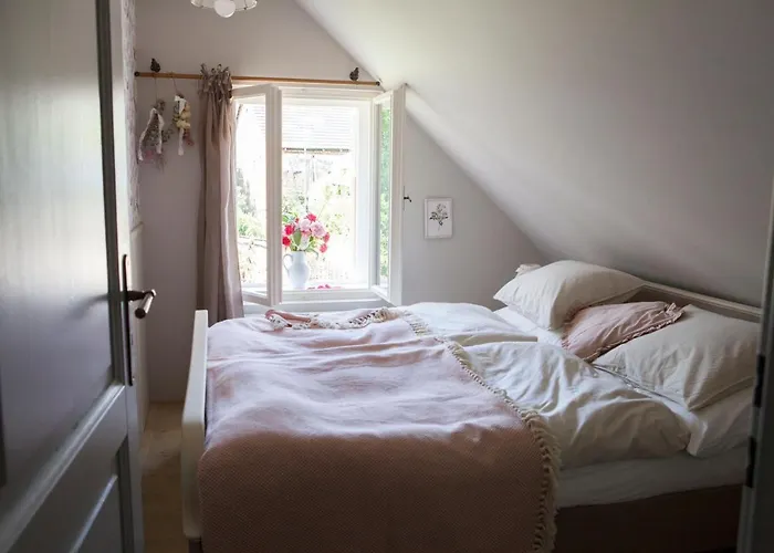 Domecek Na Kvetinovem Statku * Zdice